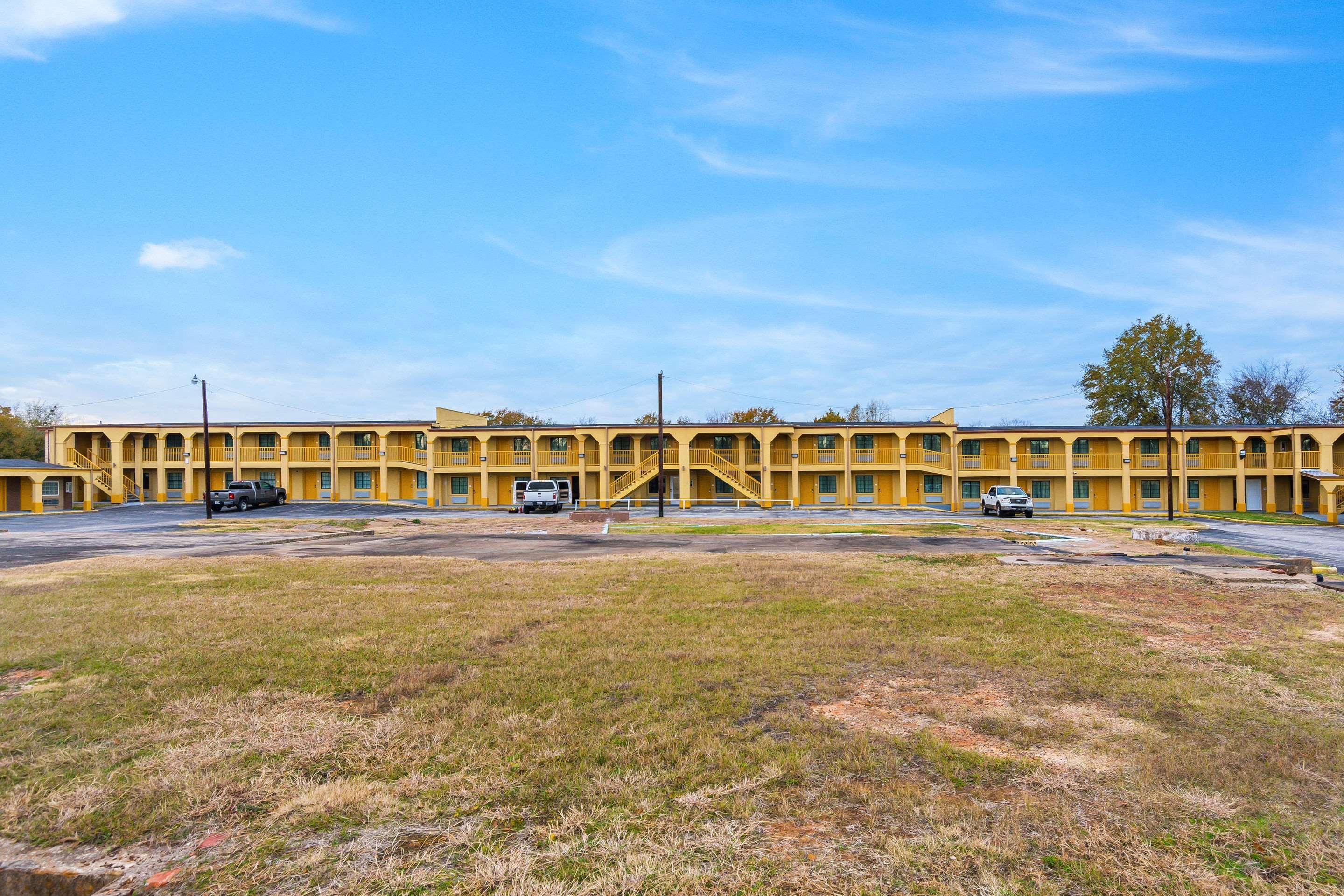 Super 8 By Wyndham Palestine Tx Ξενοδοχείο Εξωτερικό φωτογραφία