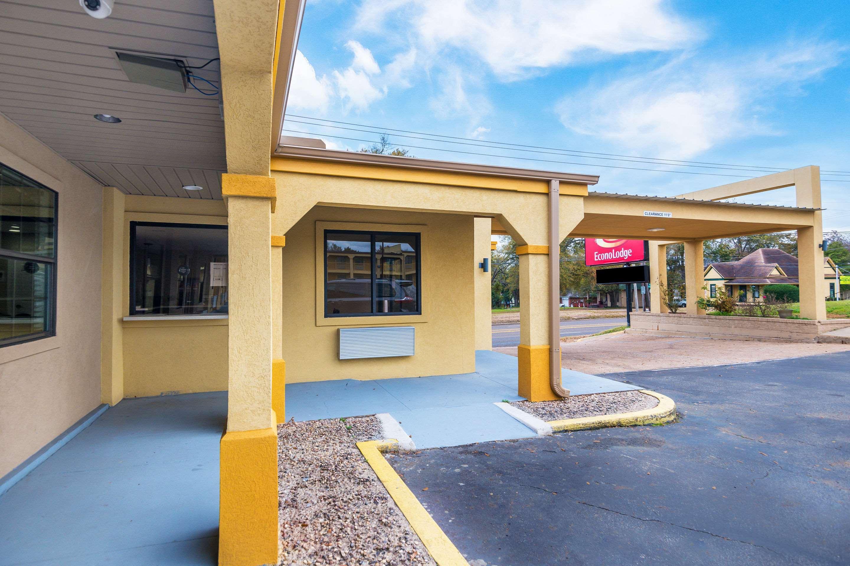 Super 8 By Wyndham Palestine Tx Ξενοδοχείο Εξωτερικό φωτογραφία