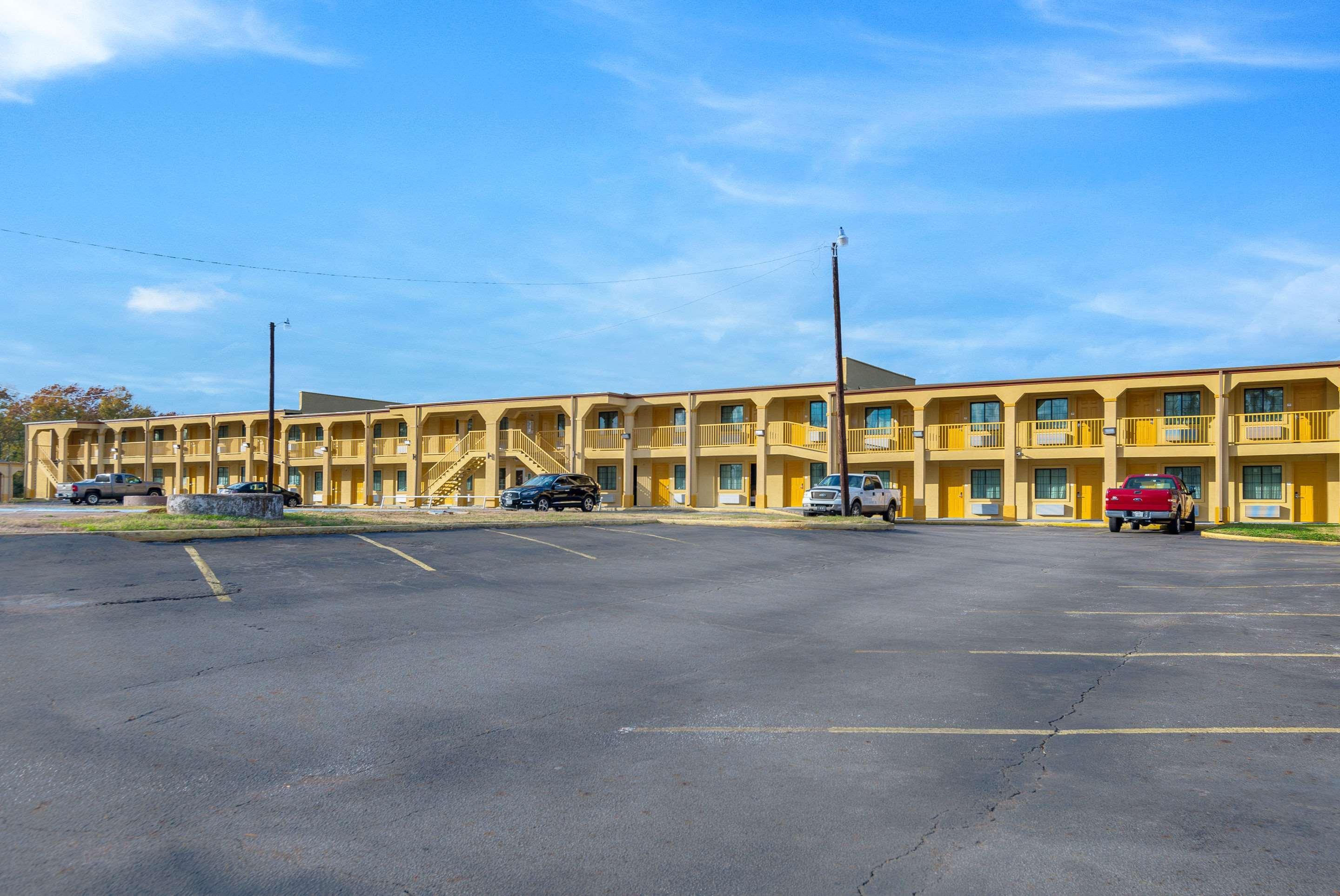 Super 8 By Wyndham Palestine Tx Ξενοδοχείο Εξωτερικό φωτογραφία