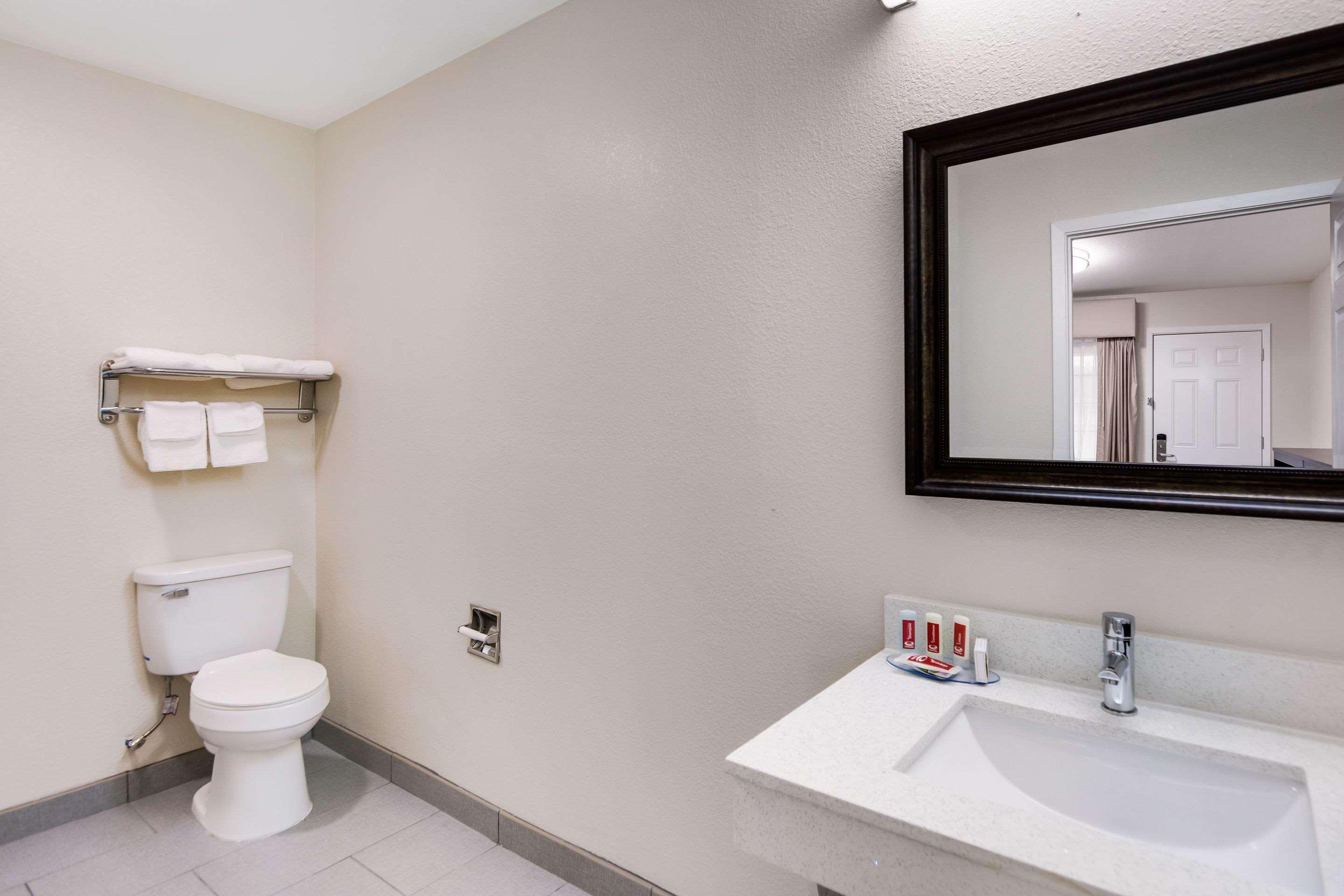 Super 8 By Wyndham Palestine Tx Ξενοδοχείο Εξωτερικό φωτογραφία
